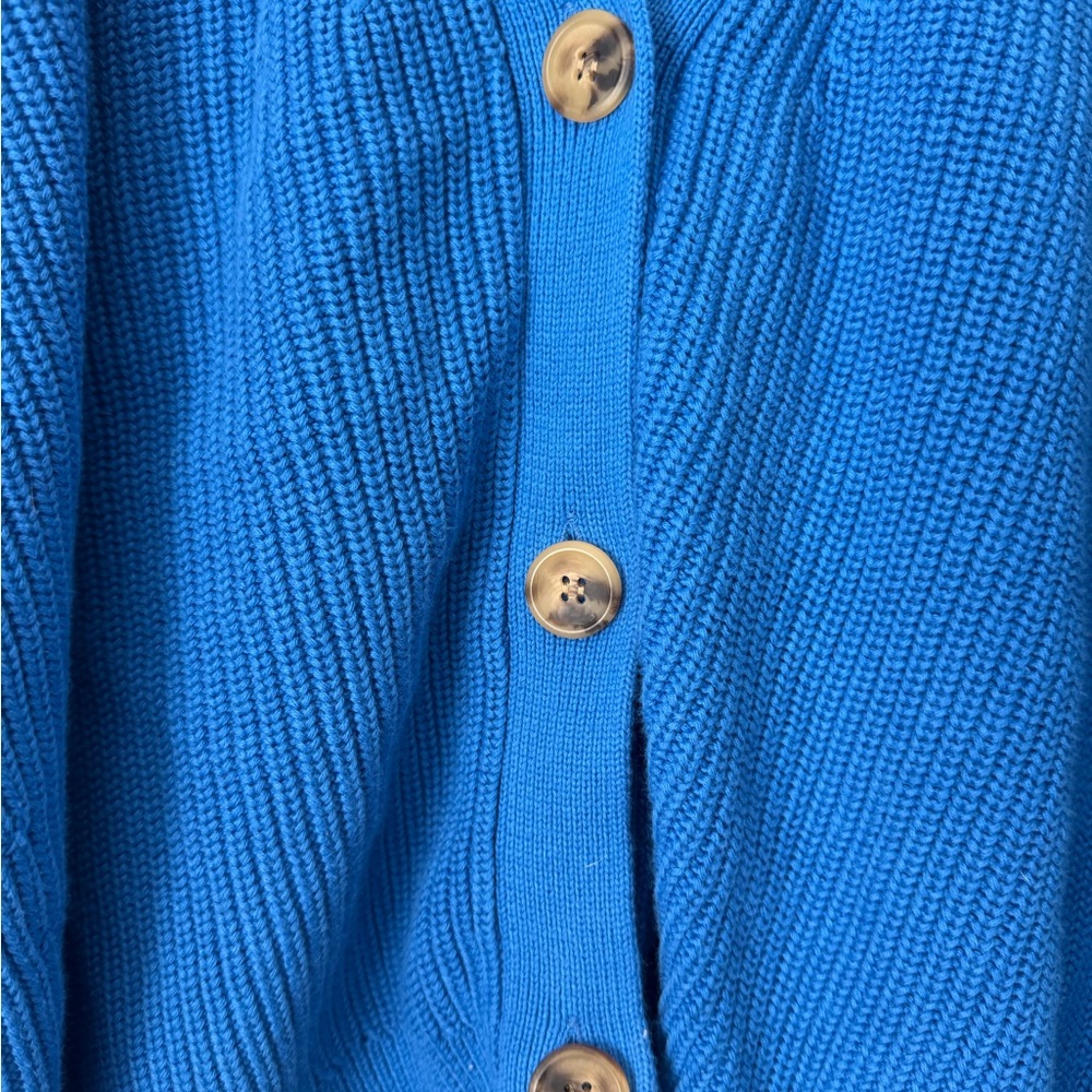 Cardigan - Picture 2 of 6